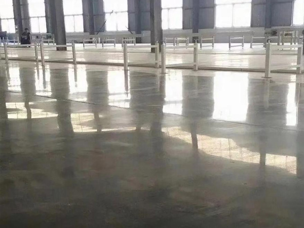 混凝土固化剂地坪